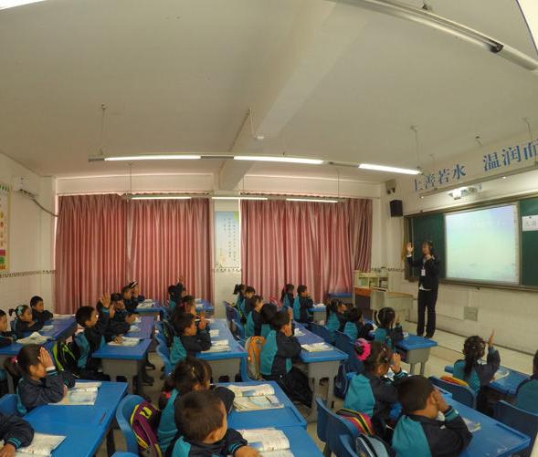 甘孜教育智慧云平臺 能夠在線監督同學們的作業完成情況