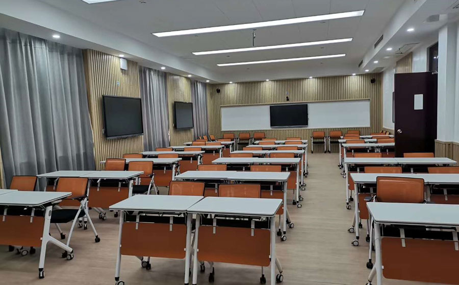 安卓pad投屏4臺投影機